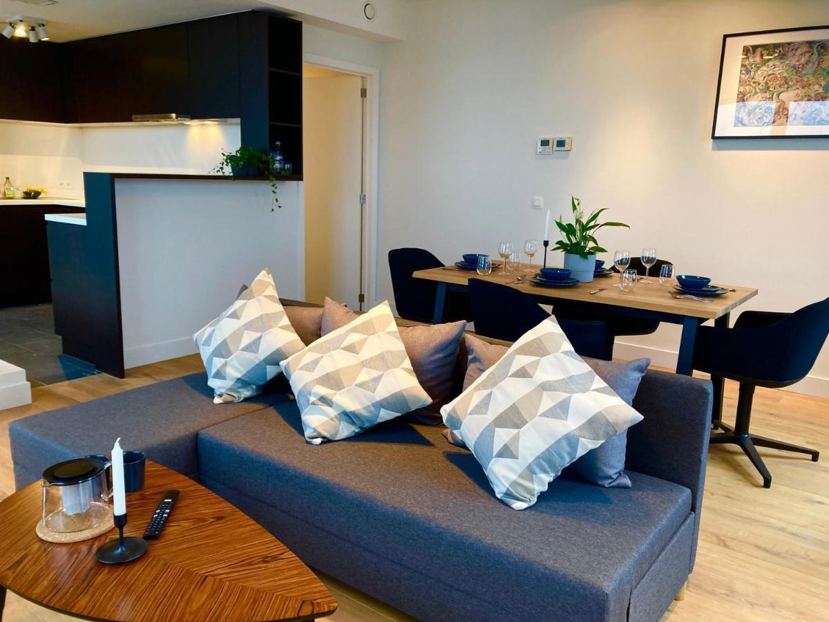 London Tower Apartments - アントウェルペン エクステリア 写真