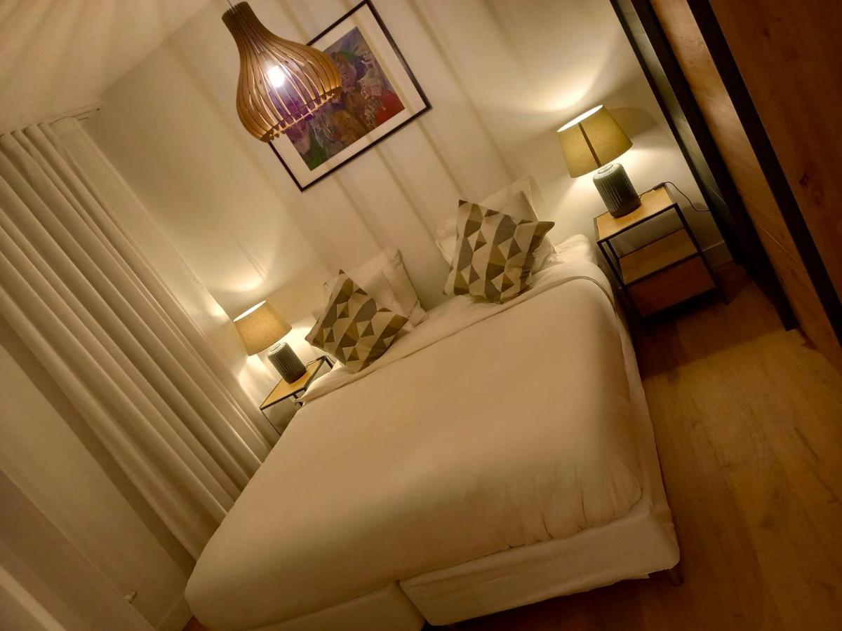 London Tower Apartments - アントウェルペン エクステリア 写真
