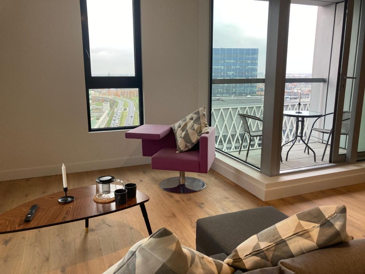 London Tower Apartments - アントウェルペン エクステリア 写真