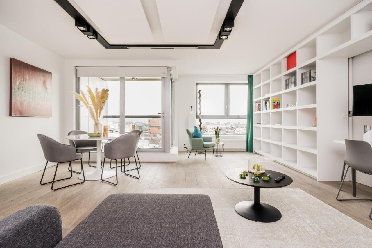London Tower Apartments - アントウェルペン エクステリア 写真
